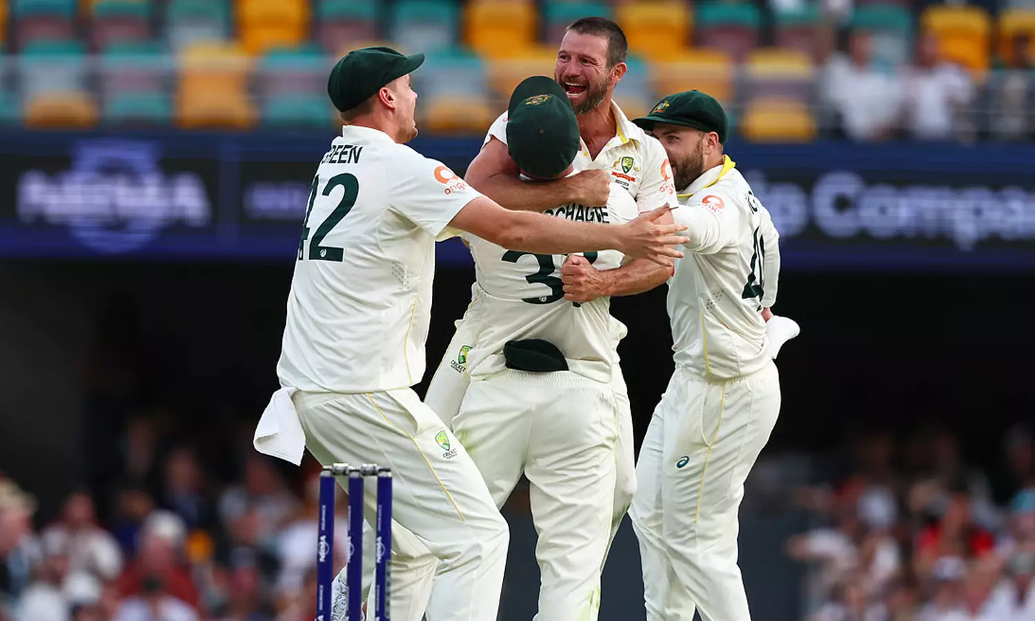 இங்கிலாந்துக்கு எதிரான 2வது டெஸ்ட் போட்டி- ஆஸ்திரேலியா அபார வெற்றி இங்கிலாந்துக்கு எதிரான 2வது டெஸ்ட் போட்டி- ஆஸ்திரேலியா அபார வெற்றி