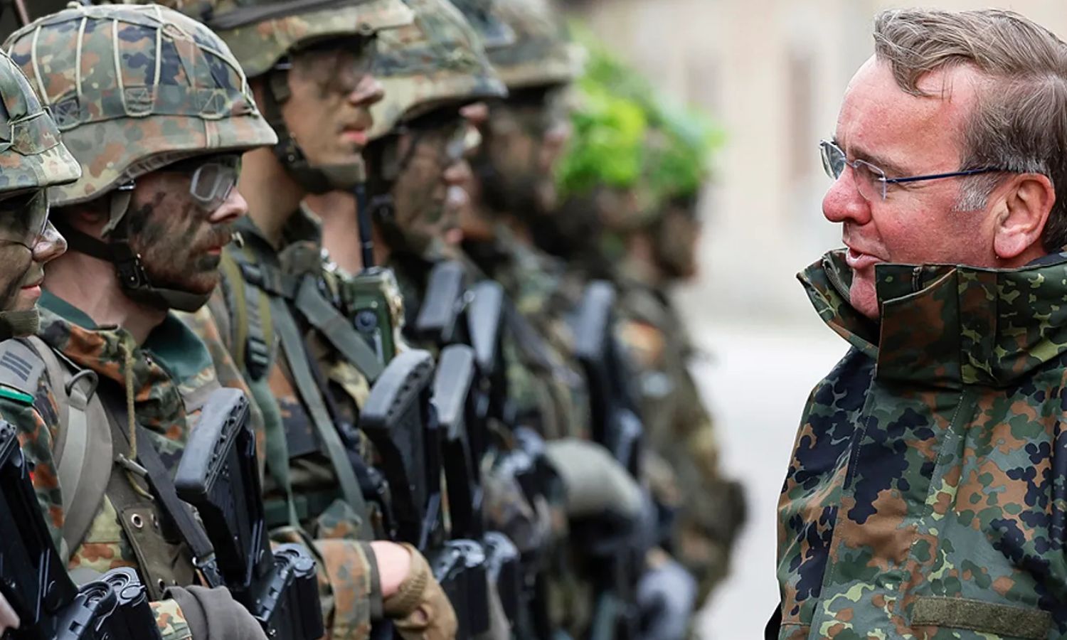 ஜெர்மனியில் 18 வயது நிரம்பியவர்களுக்கு கட்டாய ராணுவ சேவை.. எதிர்ப்பை மீறி மசோதா நிறைவேற்றம்