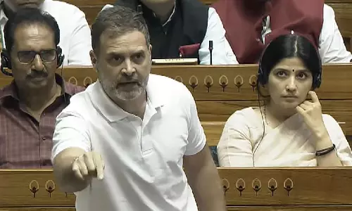 10 மணிநேரம்.. மக்களவையில் அனல் பறக்கப்போகும்  SIR மீதான விவாதம் - ராகுல் தலைமையில் குழு ரெடி!