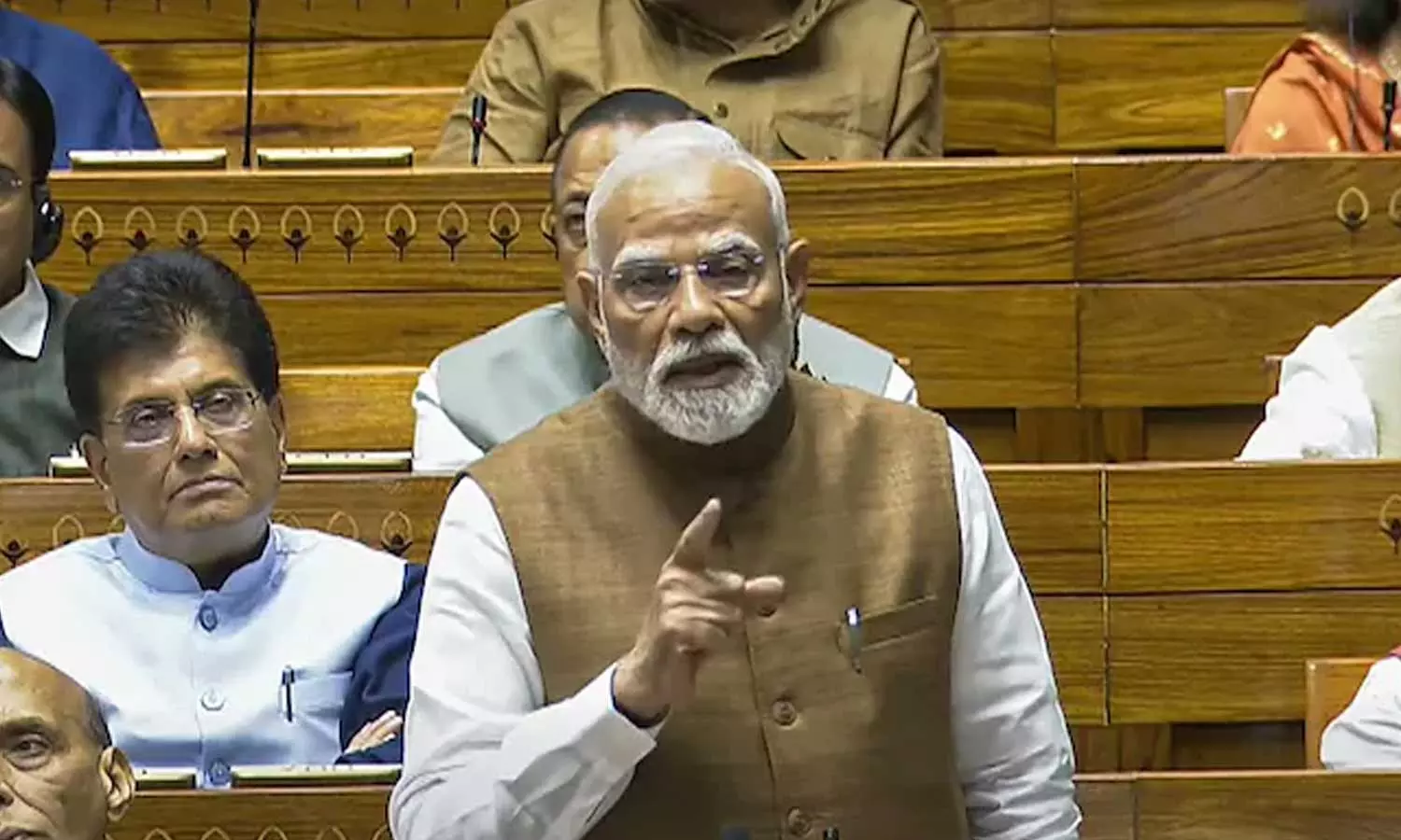 வந்தே மாதரம் பாடல் குறித்து மக்களவையில் இன்று 10 மணி நேர சிறப்பு விவாதம்! வந்தே மாதரம் பாடல் குறித்து மக்களவையில் இன்று 10 மணி நேர சிறப்பு விவாதம்!