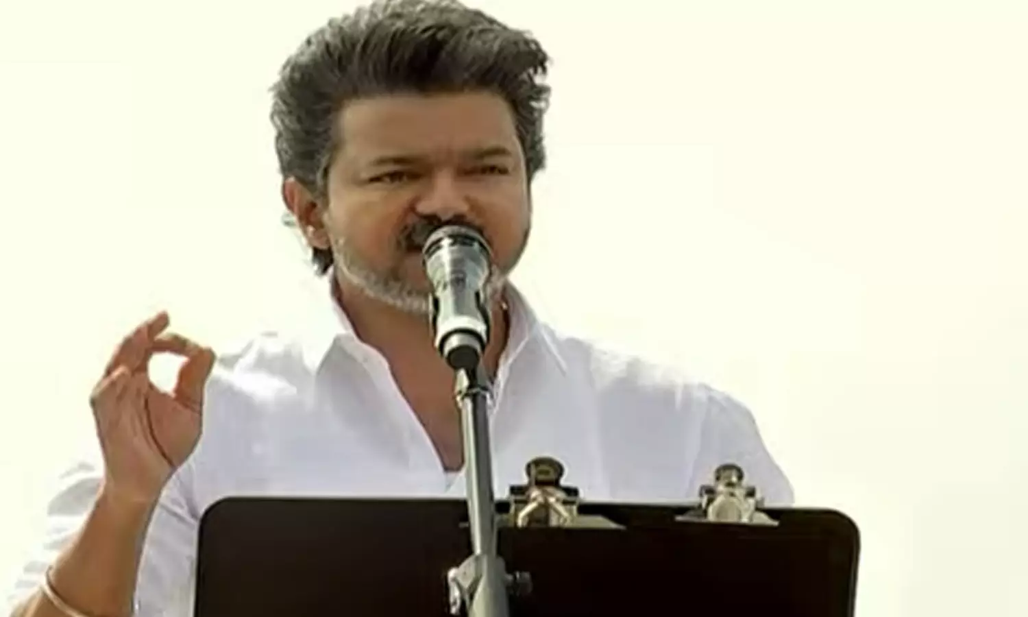 புதுச்சேரிக்கு மாநில அந்தஸ்து கொடுக்காத மத்திய அரசு- விஜய் புதுச்சேரிக்கு மாநில அந்தஸ்து கொடுக்காத மத்திய அரசு- விஜய்