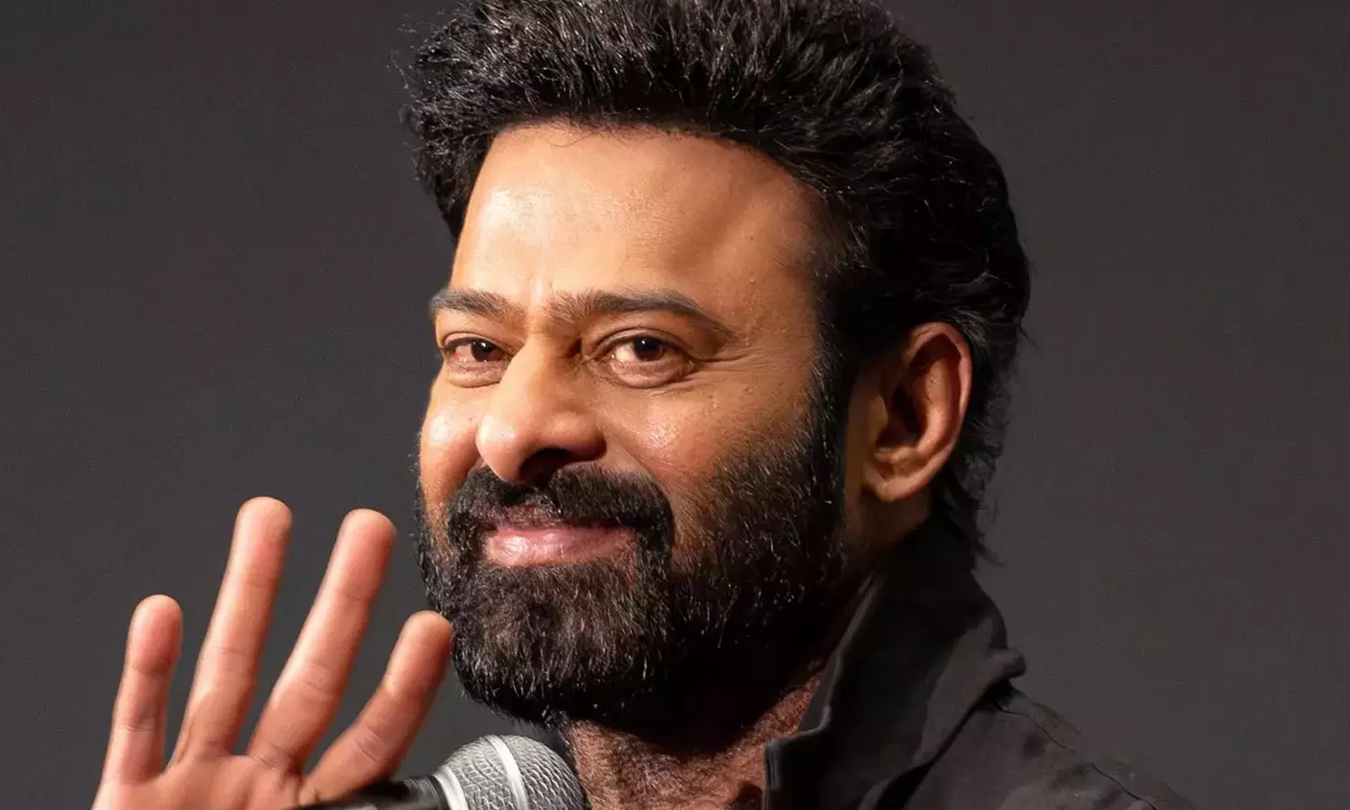 ஜப்பானில் பிரபாஸ் பாதுகாப்பாக உள்ளார்: இயக்குநரின் டுவிட்டால் ரசிகர்கள் நிம்மதி ஜப்பானில் பிரபாஸ் பாதுகாப்பாக உள்ளார்: இயக்குநரின் டுவிட்டால் ரசிகர்கள் நிம்மதி