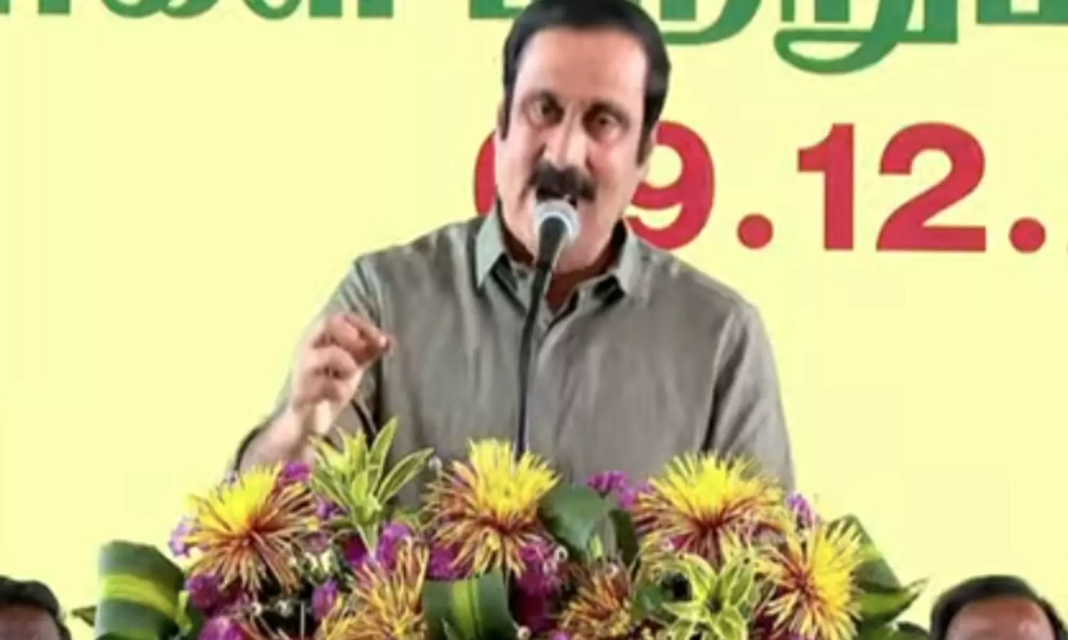 ராமதாசை சுற்றி தி.மு.க.வின் கைக்கூலிகள் - அன்புமணி குற்றச்சாட்டு ராமதாசை சுற்றி தி.மு.க.வின் கைக்கூலிகள் - அன்புமணி குற்றச்சாட்டு