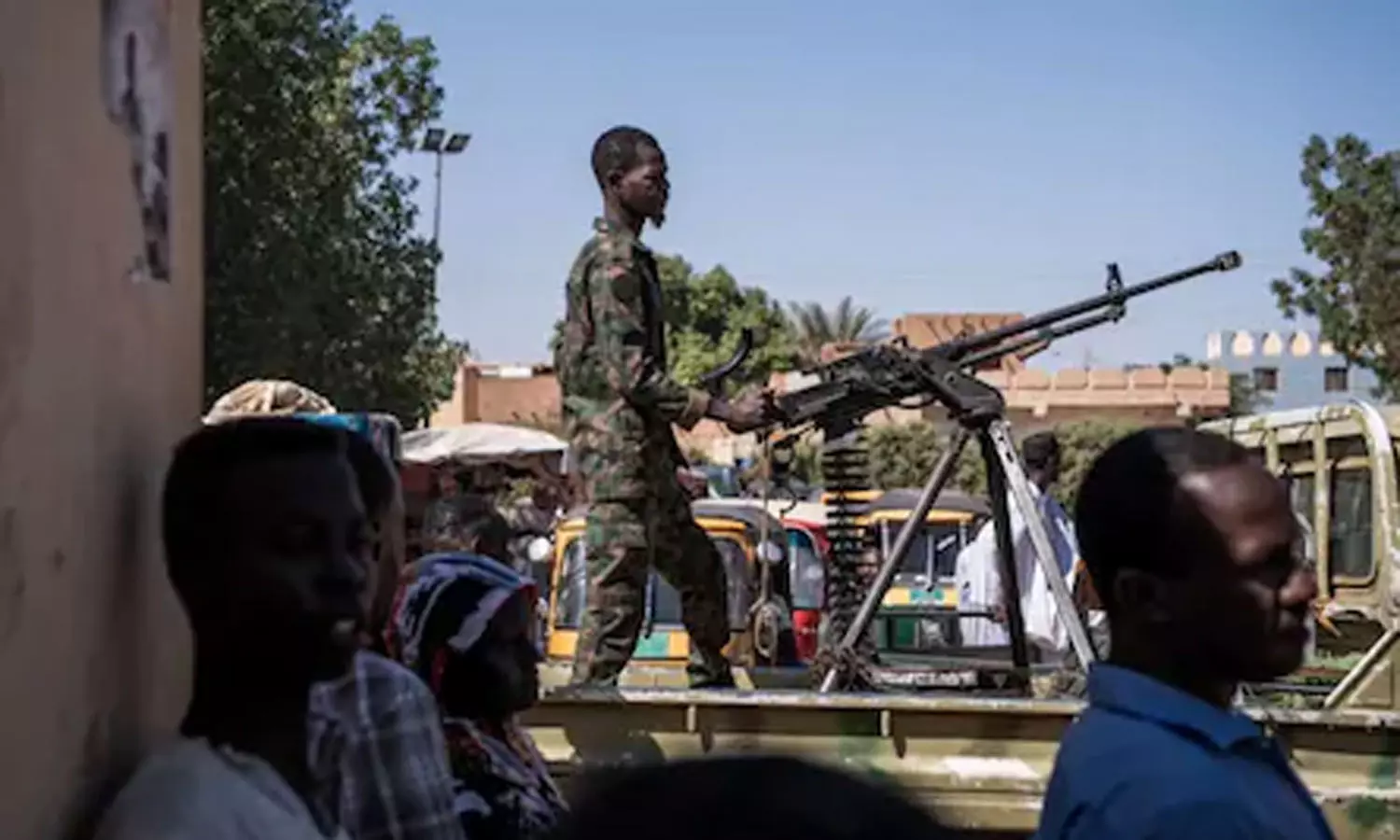 சூடானில் மழலையர் பள்ளி மீது டிரோன் தாக்குதல்: பலி எண்ணிக்கை 114 ஆக அதிகரிப்பு சூடானில் மழலையர் பள்ளி மீது டிரோன் தாக்குதல்: பலி எண்ணிக்கை 114 ஆக அதிகரிப்பு