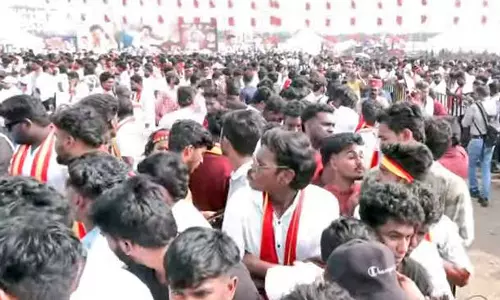 விஜய் மக்கள் சந்திப்பு நிகழ்ச்சி - பாஸ் இல்லாதவர்களுக்கும் அனுமதி அளிப்பு விஜய் மக்கள் சந்திப்பு நிகழ்ச்சி - பாஸ் இல்லாதவர்களுக்கும் அனுமதி அளிப்பு