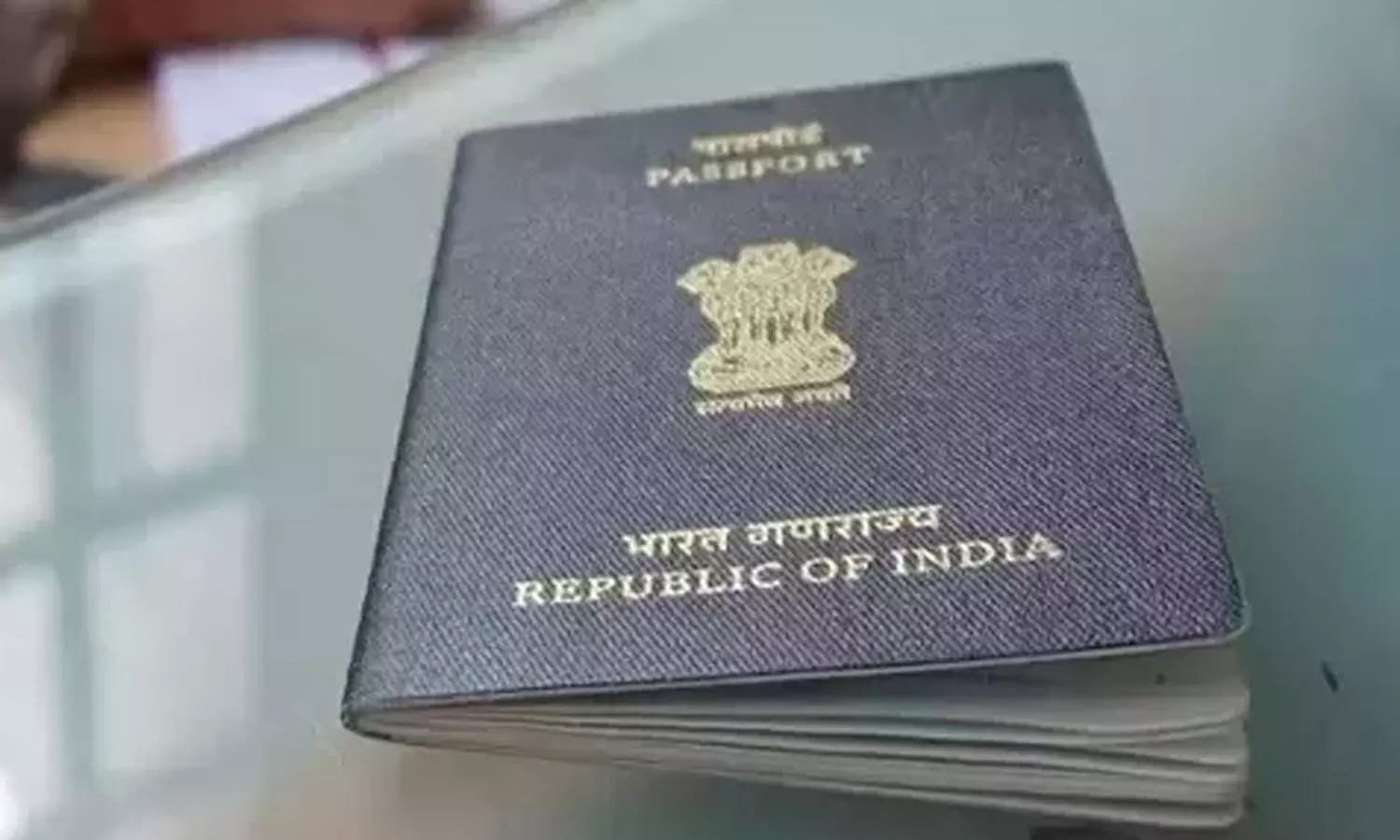 உலகின் சக்திவாய்ந்த பாஸ்போர்ட்: யு.ஏ.இ. முதலிடம்-இந்தியாவுக்கு எந்த இடம் தெரியுமா? உலகின் சக்திவாய்ந்த பாஸ்போர்ட்: யு.ஏ.இ. முதலிடம்-இந்தியாவுக்கு எந்த இடம் தெரியுமா?