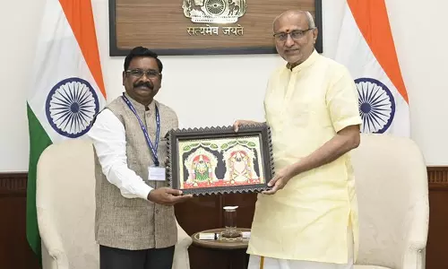 புதுச்சேரி பல்கலைக்கழக பட்டமளிப்பு விழா- துணை ஜனாதிபதி சி.பி.ராதாகிருஷ்ணன் பங்கேற்பு புதுச்சேரி பல்கலைக்கழக பட்டமளிப்பு விழா- துணை ஜனாதிபதி சி.பி.ராதாகிருஷ்ணன் பங்கேற்பு