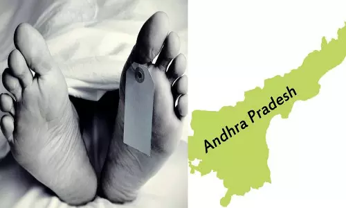 ஆந்திராவில் மகனுக்கு ரூ.45 லட்சத்தில் நினைவிடம் கட்டிய பெற்றோர் ஆந்திராவில் மகனுக்கு ரூ.45 லட்சத்தில் நினைவிடம் கட்டிய பெற்றோர்