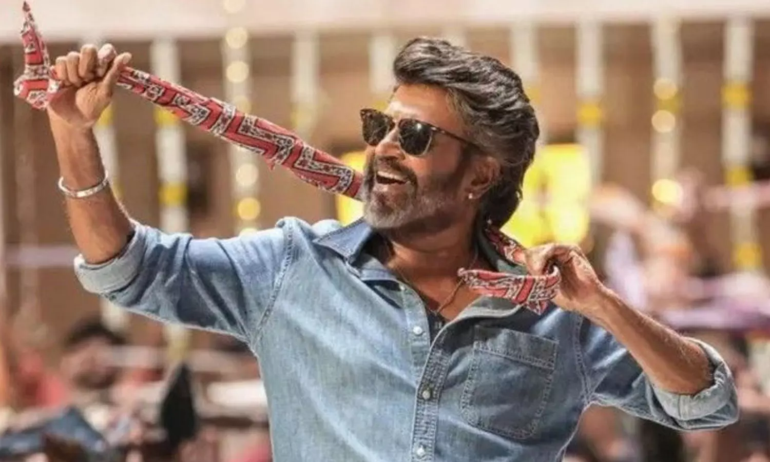 நாளை 75-வது பிறந்தநாள்: ரசிகர்களை சந்திப்பாரா ரஜினி? நாளை 75-வது பிறந்தநாள்: ரசிகர்களை சந்திப்பாரா ரஜினி?