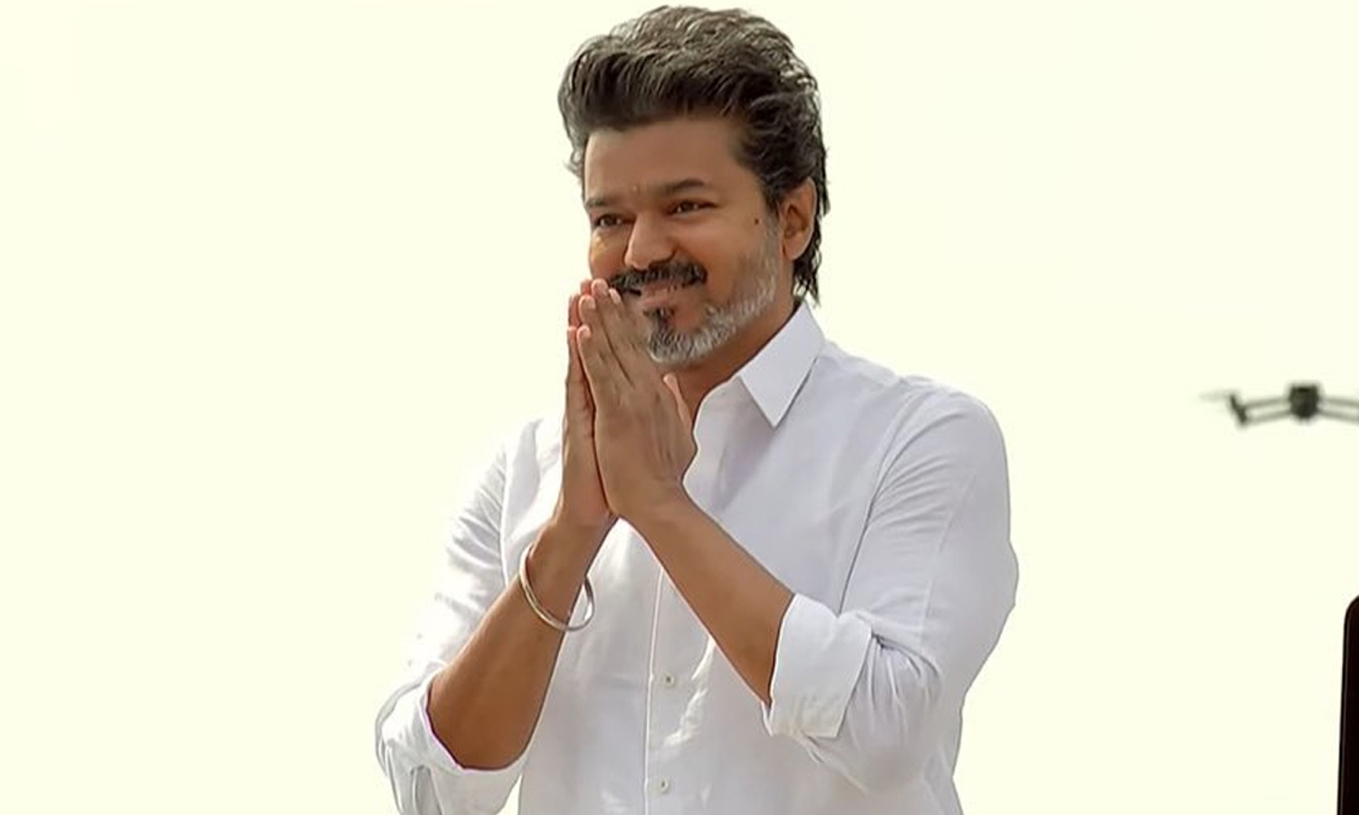 கூட்டணி குறித்த இறுதி முடிவுகளை எடுக்க விஜய்க்கு முழு அதிகாரம்- த.வெ.க கூட்டத்தில் தீர்மானம்