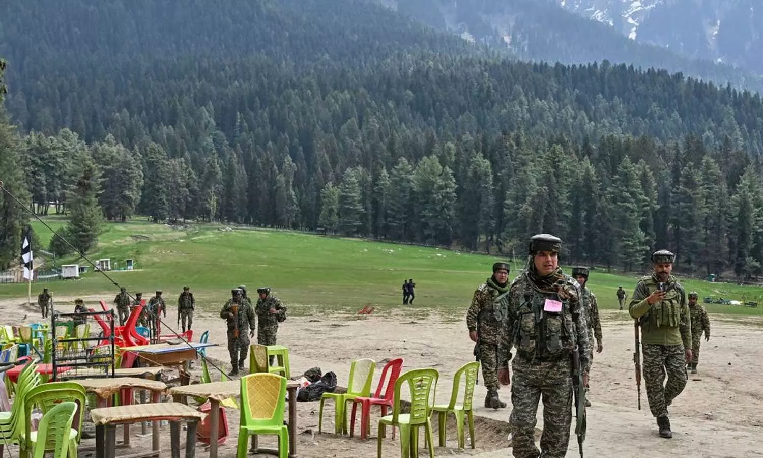 2025 REWIND:இந்தியாவையே உலுக்கிய பஹல்காம் தாக்குதல்: டூரிஸ்ட்களை சுட்டுக் கொன்ற அட்டூழியம் 2025 REWIND:இந்தியாவையே உலுக்கிய பஹல்காம் தாக்குதல்: டூரிஸ்ட்களை சுட்டுக் கொன்ற அட்டூழியம்