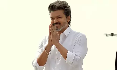 கூட்டணி குறித்த இறுதி முடிவுகளை எடுக்க விஜய்க்கு முழு அதிகாரம்- த.வெ.க கூட்டத்தில் தீர்மானம்