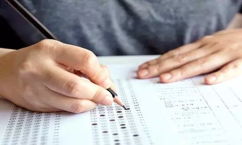 உதவிப்பேராசிரியர் தேர்வுக்கான ஹால் டிக்கெட் வெளியீடு!