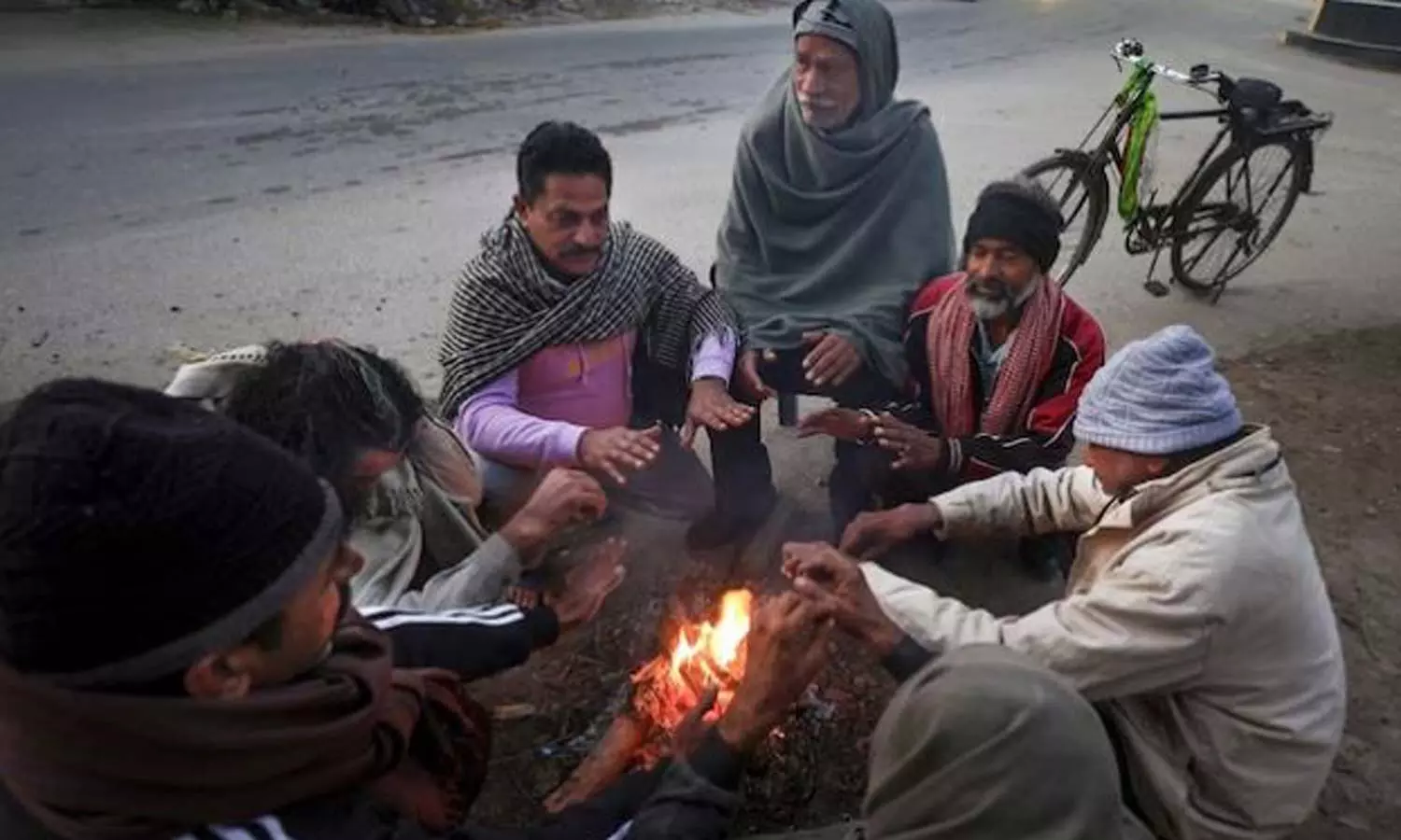 வடமாநிலங்களில் கடும் பனிப்பொழிவு மேலும் அதிகரிக்கும் என எச்சரிக்கை