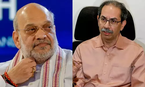 இந்துத்வா பற்றி எங்களுக்கு பாடம் எடுக்க வேண்டாம் - அமித்ஷாவுக்கு உத்தவ் தாக்கரே பதிலடி இந்துத்வா பற்றி எங்களுக்கு பாடம் எடுக்க வேண்டாம் - அமித்ஷாவுக்கு உத்தவ் தாக்கரே பதிலடி