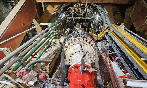 பனகல் பூங்கா முதல் போட் கிளப் வரை சுரங்க பணியை தொடங்கியது மயில்- மெட்ரோ ரெயில்