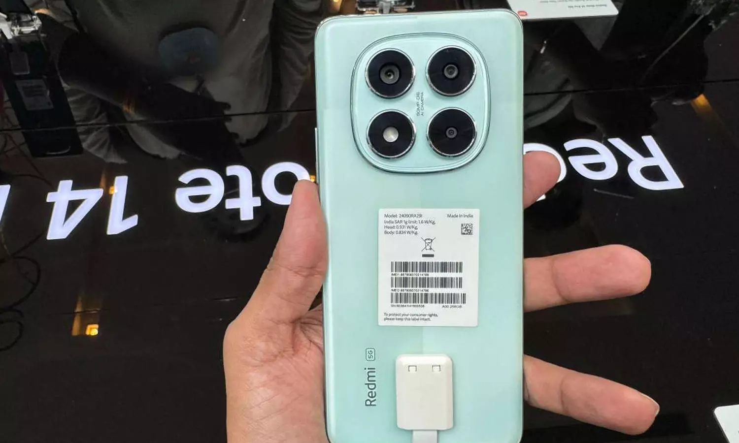 நோட் சீரிஸ் ஸ்மார்ட்போனின் விலையை டக்குனு குறைத்த சியோமி நோட் சீரிஸ் ஸ்மார்ட்போனின் விலையை டக்குனு குறைத்த சியோமி