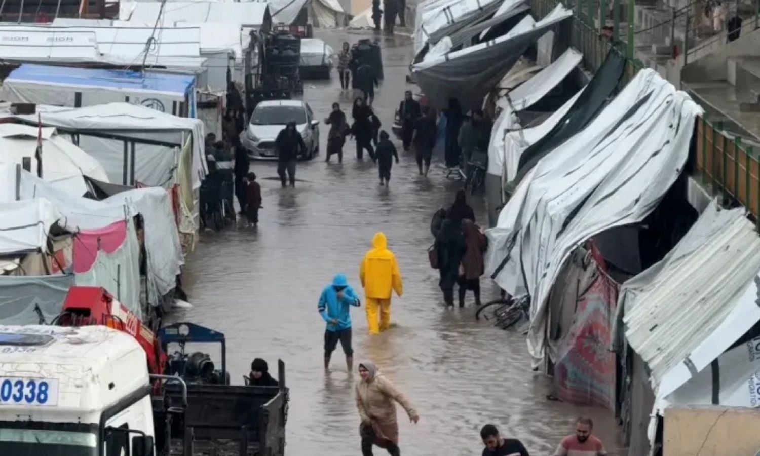 காசாவில் தொடரும் துயரம்.. 'பைரன்' புயல் பாதிப்பால் 14 பேர் பலி.. குழந்தைகள் குளிரில் உயிரிழக்கும் அவலம்