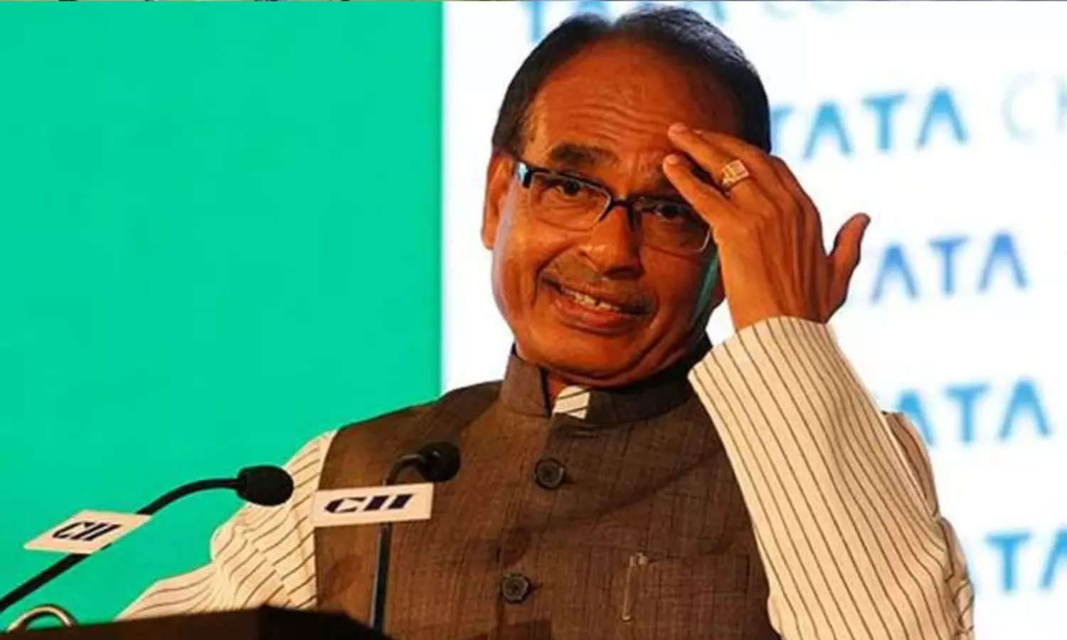 மத்திய அமைச்சர் சிவராஜ் சிங் சவுகானுக்கு ISI அமைப்பால் ஆபத்து - பாதுகாப்பு அதிகரிப்பு மத்திய அமைச்சர் சிவராஜ் சிங் சவுகானுக்கு ISI அமைப்பால் ஆபத்து - பாதுகாப்பு அதிகரிப்பு