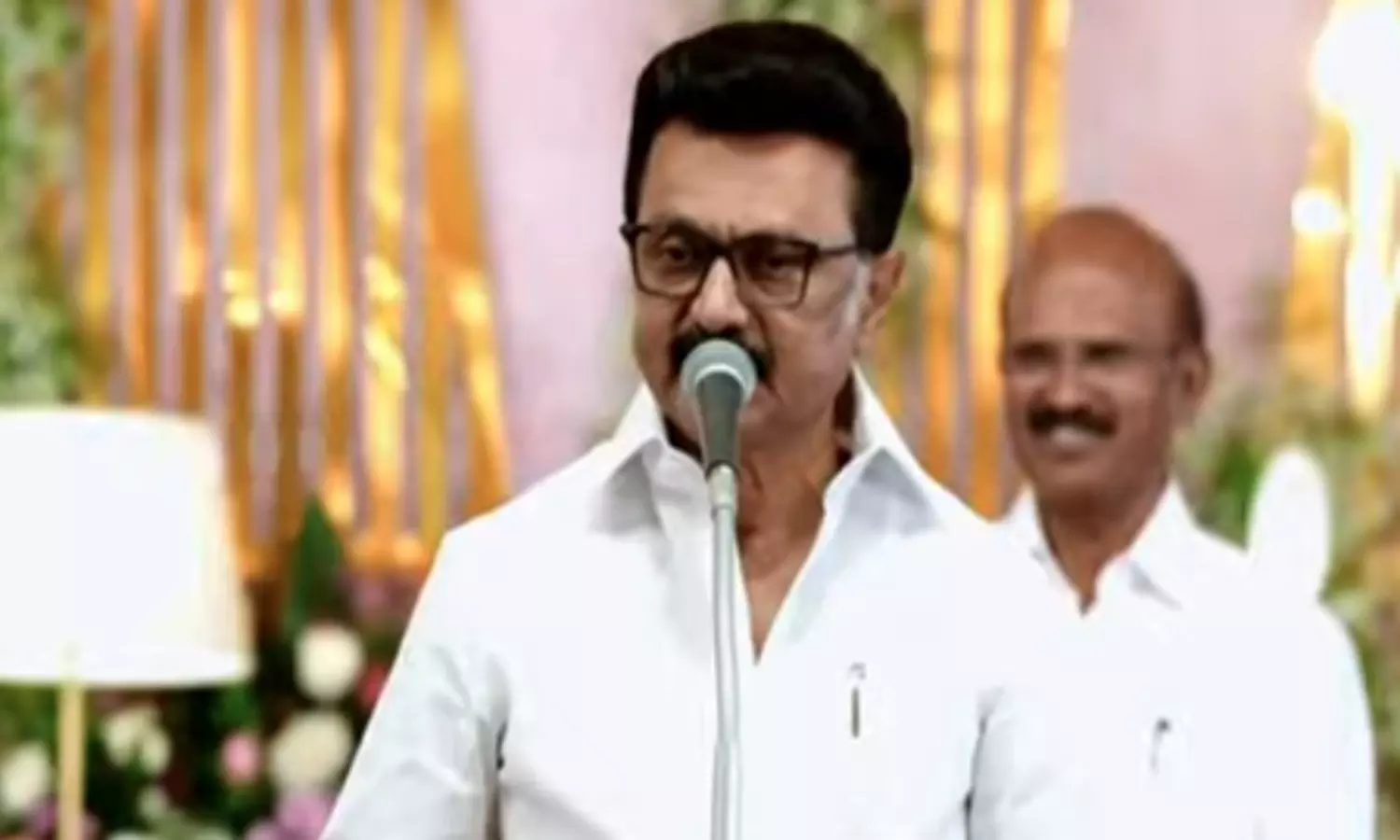 விடுபட்டவர்களுக்கும் மகளிர் உரிமைத்தொகை வழங்க ஏற்பாடு - மு.க.ஸ்டாலின் உறுதி விடுபட்டவர்களுக்கும் மகளிர் உரிமைத்தொகை வழங்க ஏற்பாடு - மு.க.ஸ்டாலின் உறுதி