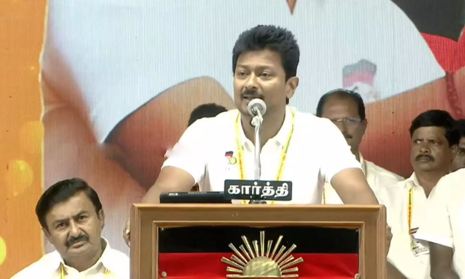 இபிஎஸ் பொதுச்செயலாளராக இருப்பதுதான் நமக்கும் தேவை - உதயநிதி ஸ்டாலின்! இபிஎஸ் பொதுச்செயலாளராக இருப்பதுதான் நமக்கும் தேவை - உதயநிதி ஸ்டாலின்!