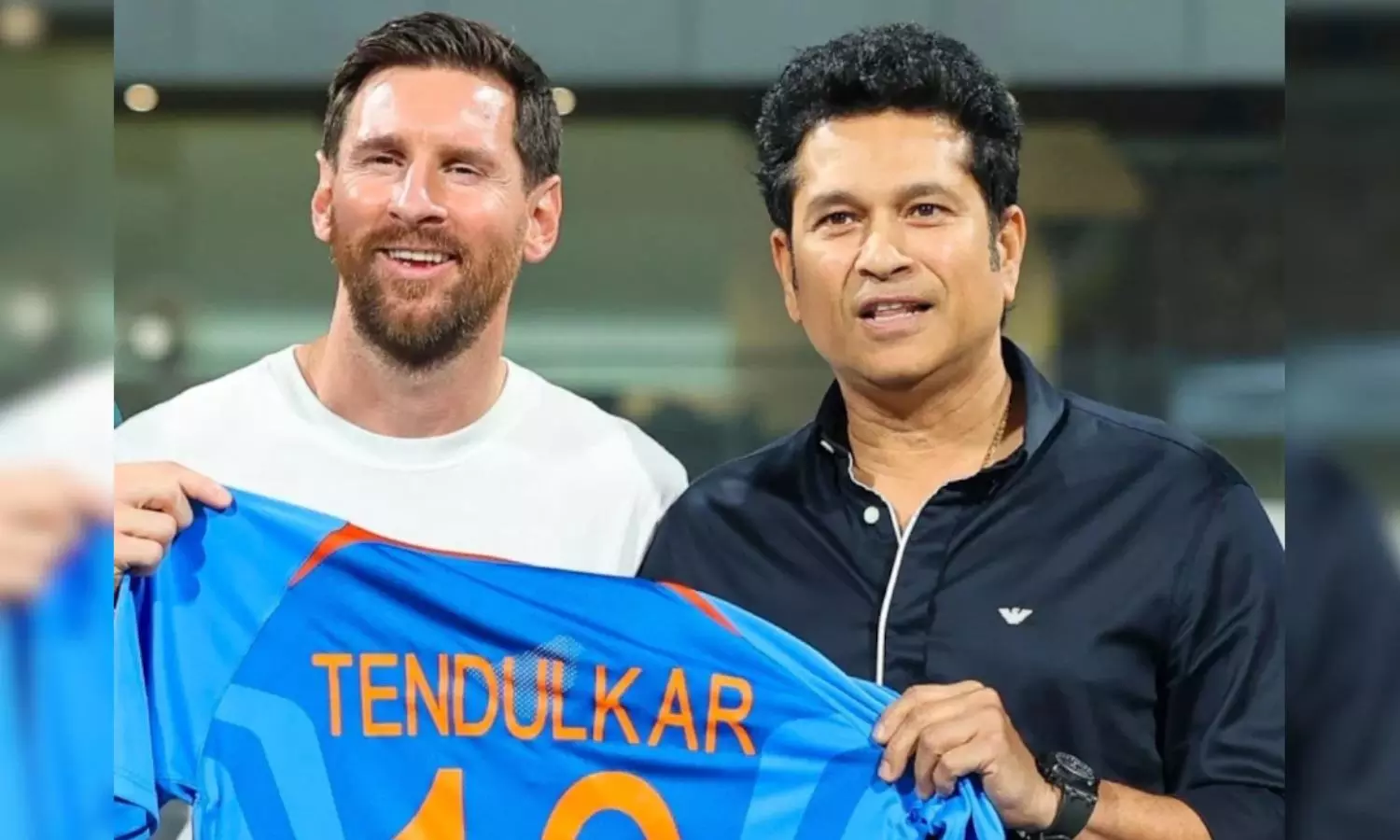 திடீரென மெஸ்ஸிக்கு பரிசளித்த சச்சின்... பரவசமான ரசிகர்கள்! திடீரென மெஸ்ஸிக்கு பரிசளித்த சச்சின்... பரவசமான ரசிகர்கள்!