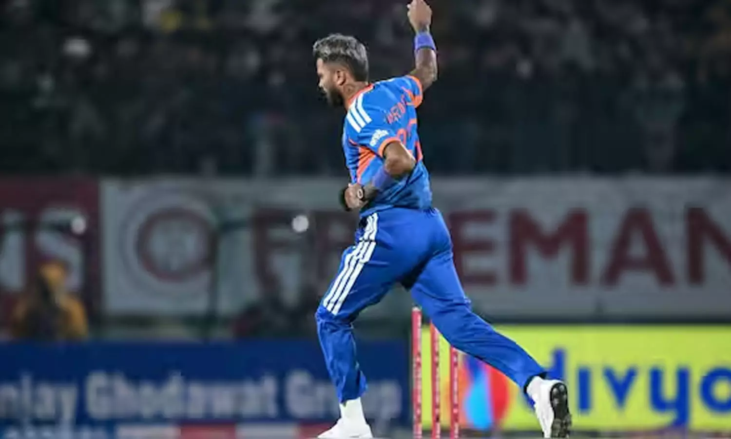 டி20 கிரிக்கெட்டில் வரலாற்று சாதனை படைத்த ஹர்திக் பாண்ட்யா டி20 கிரிக்கெட்டில் வரலாற்று சாதனை படைத்த ஹர்திக் பாண்ட்யா