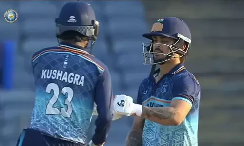 சையத் முஷ்டாக் அலி கோப்பை: ஒரு ரன்னில் திரில் வெற்றி பெற்ற ஜார்க்கண்ட் சையத் முஷ்டாக் அலி கோப்பை: ஒரு ரன்னில் திரில் வெற்றி பெற்ற ஜார்க்கண்ட்