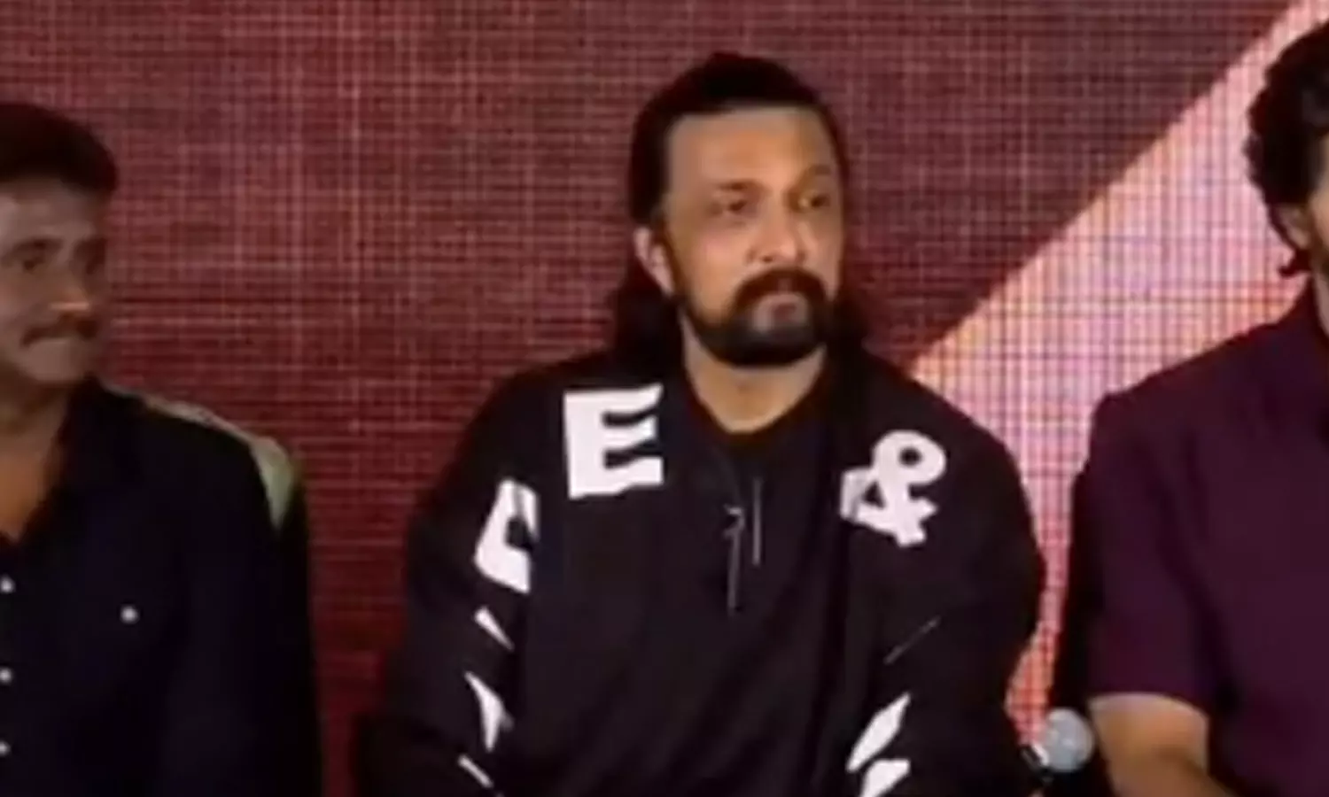 கௌரி கிஷனைத் தொடர்ந்து கிச்சா சுதீப்... இணையத்தில் குவியும் பாராட்டுகள் கௌரி கிஷனைத் தொடர்ந்து கிச்சா சுதீப்... இணையத்தில் குவியும் பாராட்டுகள்