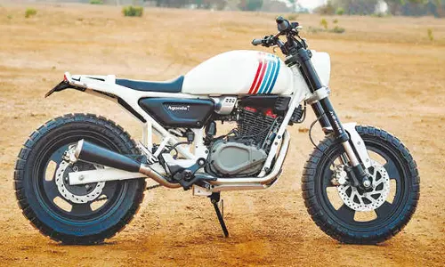 ரூ. 1.31 லட்சம் விலையில் ஸ்பெஷல் எடிஷன் பைக் அறிமுகம் செய்த டிவிஎஸ்