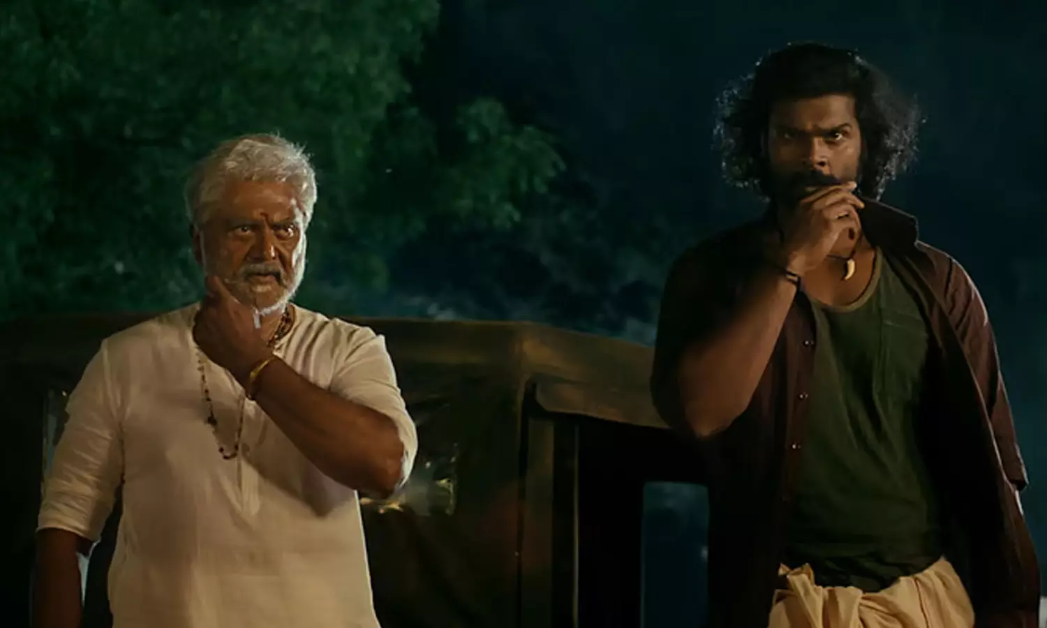 ஓடி வரான் எங்க காத்து கருப்பன்... கொம்புசீவி 3rd சிங்கிள் வெளியானது ஓடி வரான் எங்க காத்து கருப்பன்... கொம்புசீவி 3rd சிங்கிள் வெளியானது