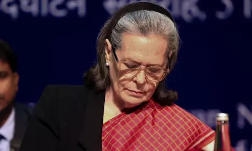 தனிப்பட்ட சொத்து அல்ல - நேரு கடிதங்களை சோனியா காந்தி திருப்பி அளிக்கவேண்டும் என கலாச்சார அமைச்சகம் கடிதம்!