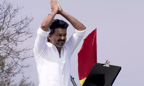 ஈரோடு பொதுக்கூட்டம் - செங்கோட்டையன் மற்றும் காவல்துறைக்கு நன்றி தெரிவித்த விஜய்!