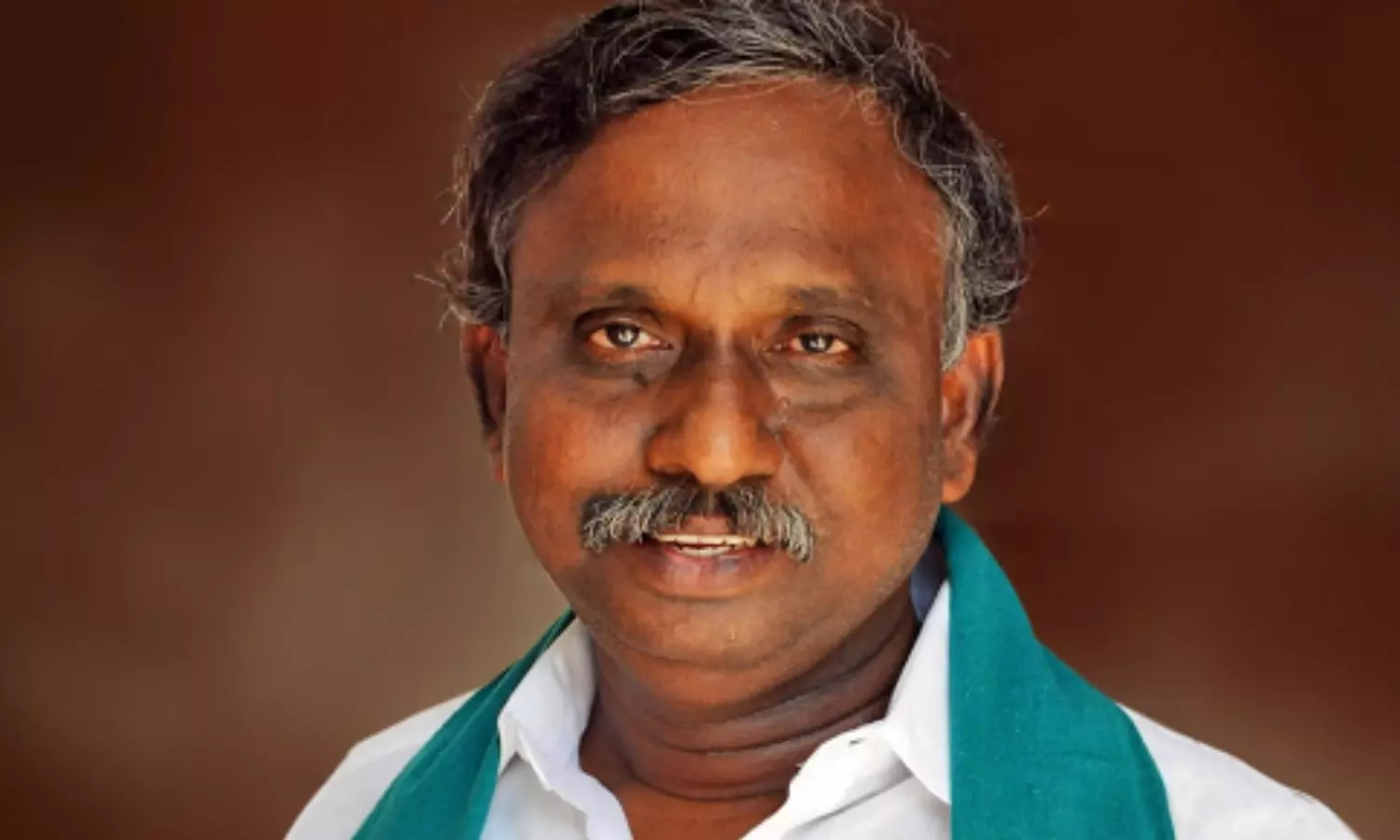 பி.ஆர்.பாண்டியனுக்கு விதிக்கப்பட்ட 13 ஆண்டுகள் சிறைதண்டனை நிறுத்திவைப்பு! பி.ஆர்.பாண்டியனுக்கு விதிக்கப்பட்ட 13 ஆண்டுகள் சிறைதண்டனை நிறுத்திவைப்பு!