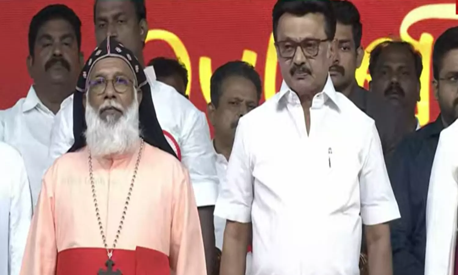 நெல்லையில் கிறிஸ்துமஸ் விழா- முதலமைச்சர் மு.க.ஸ்டாலின் பங்கேற்பு நெல்லையில் கிறிஸ்துமஸ் விழா- முதலமைச்சர் மு.க.ஸ்டாலின் பங்கேற்பு