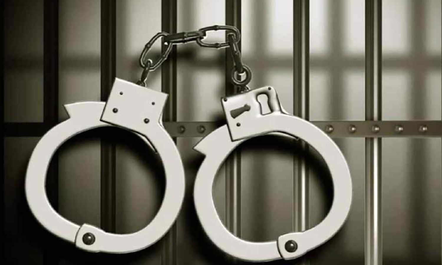 சிறுமியை ஆபாசமாக பேசி கேலி செய்த 4 சிறுவர்கள்.. ஒழுக்கம் கற்பிக்காத தாய்மார்களை கைது செய்த போலீஸ்!