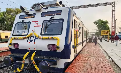 2025 REWIND: மக்களின் தேவையை பூர்த்தி செய்ததா தெற்கு ரெயில்வே? ஏ.சி.ரெயிலின் முன்பும், பின்பும்...