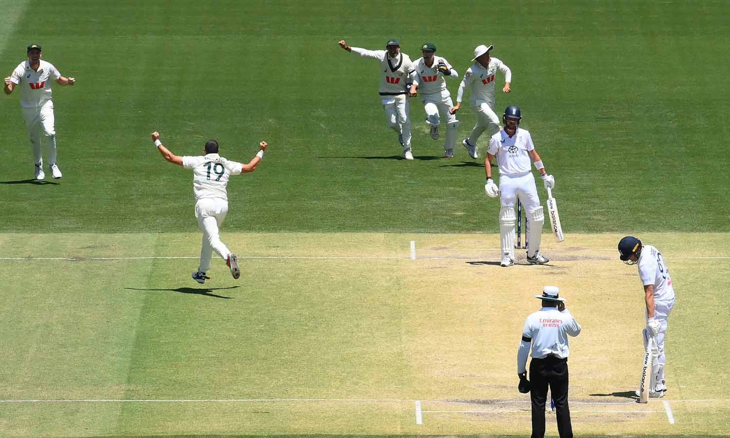 கடைசி 18 டெஸ்டில் வெற்றியே இல்லை.. நியூசிலாந்தின் மோசமான சமன் செய்த இங்கிலாந்து