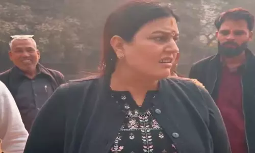 ஒரு மாதத்திற்குள் இந்தி கற்றுக்கொள்ளவில்லை என்றால் - ஆப்பிரிக்க நாட்டவரை மிரட்டிய பாஜக கவுன்சிலர்!