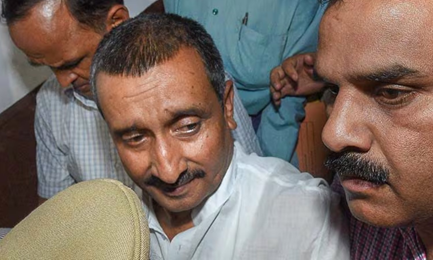 உன்னாவ் பாலியல் வன்கொடுமை வழக்கு: முன்னாள் பாஜக நிர்வாகி குல்தீப் சிங் தண்டனை நிறுத்திவைப்பு!