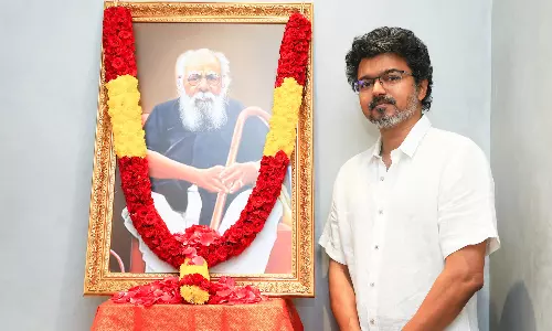 பெரியார் காட்டிய சமத்துவப் பாதையில் பயணித்து, சமூக நீதியை வென்றெடுக்க உறுதியேற்போம் - விஜய்