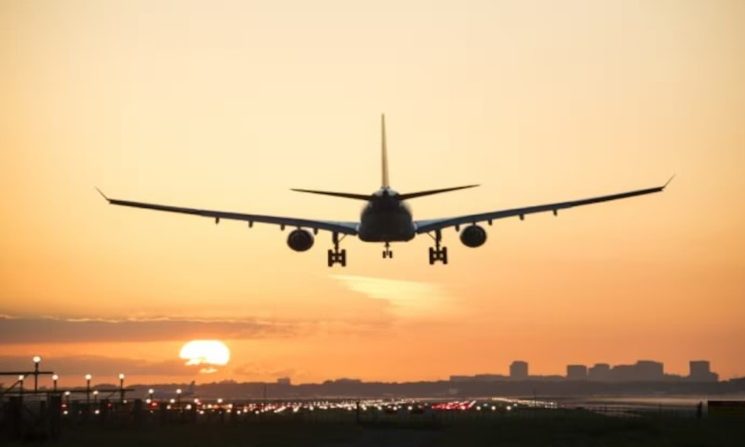 சபரிமலை பக்தர்கள் அதிகரிப்பு: சென்னை-கொச்சி விமான கட்டணம் 3 மடங்கு அதிகரிப்பு