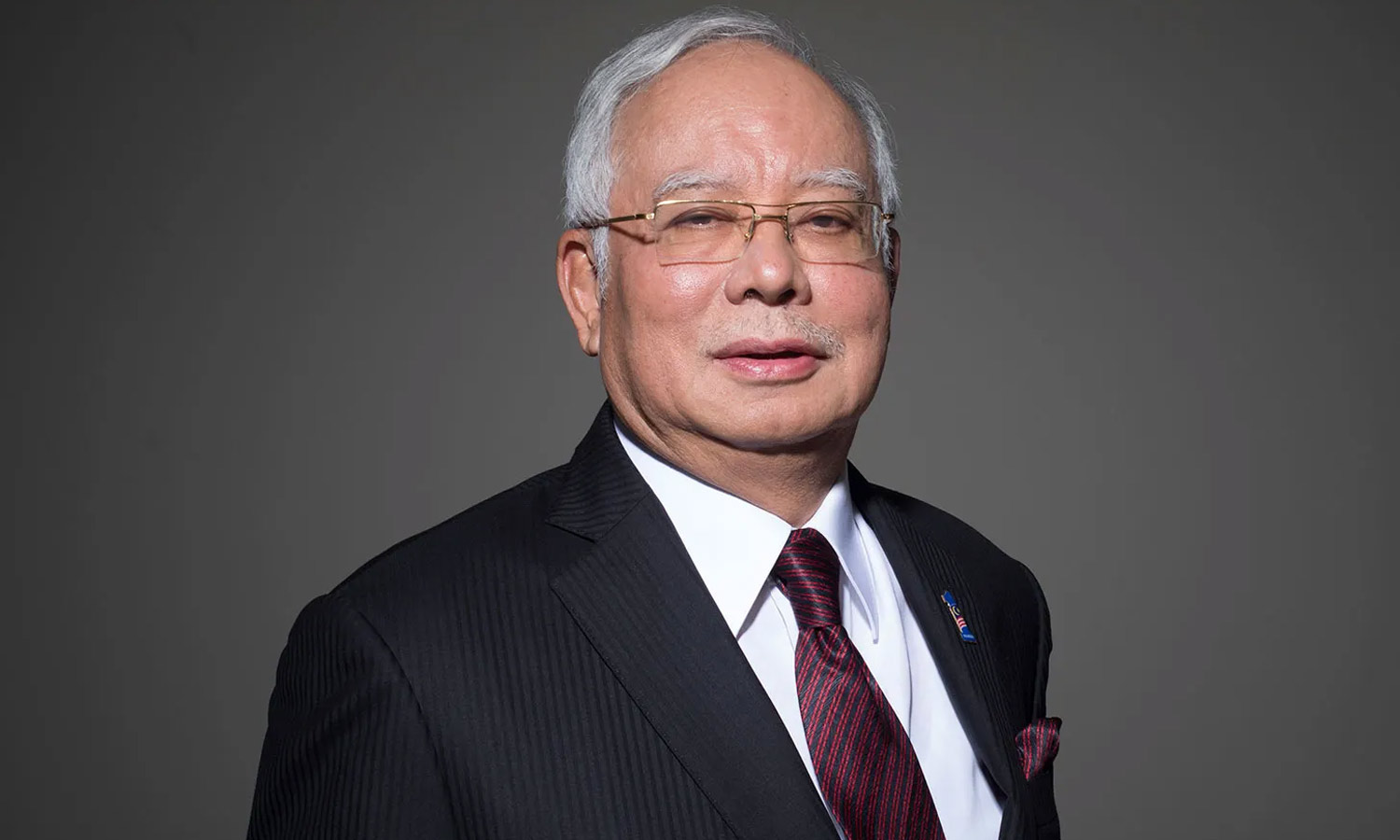 பண மோசடி வழக்கு: மலேசிய முன்னாள் பிரதமர் குற்றவாளி என தீர்ப்பு