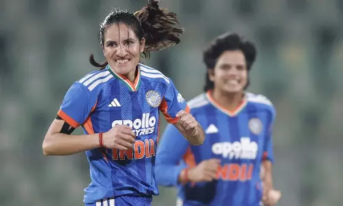 ரேணுகா சிங், ஷபாலி வர்மா அசத்தல்: இலங்கைக்கு எதிரான டி20 தொடரை கைப்பற்றியது இந்தியா