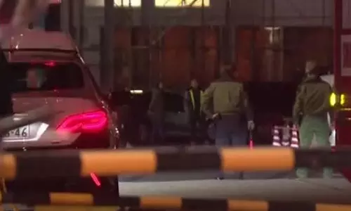 ஜப்பானில் துணிகரம்: தொழிற்சாலையில் நடந்த கத்திக்குத்து தாக்குதலில் 15 பேர் காயம்