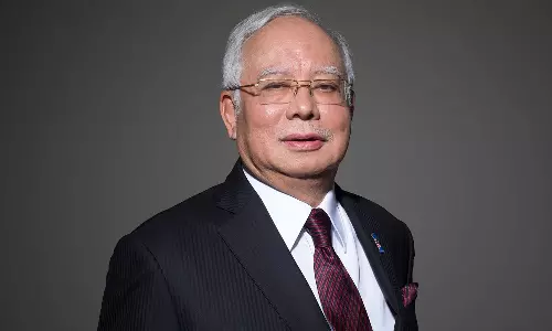 பண மோசடி வழக்கு: மலேசிய முன்னாள் பிரதமர் குற்றவாளி என தீர்ப்பு