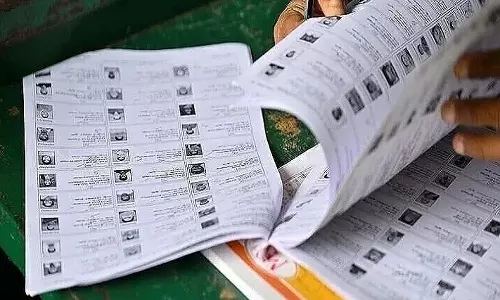 வாக்காளர் பட்டியலில் பெயர் சேர்க்க தமிழ்நாடு முழுவதும் இன்றும் நாளையும் சிறப்பு முகாம்