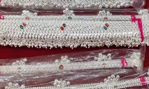 வெள்ளி விலை உயர்வால் தொழிலாளர்கள் வேலை இழப்பு