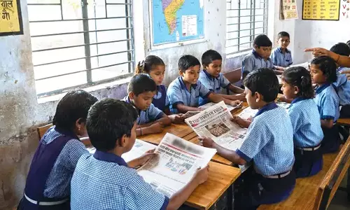 பள்ளிகளில் செய்தித்தாள் வாசிப்பதை கட்டாயமாக்கிய உ.பி. அரசு