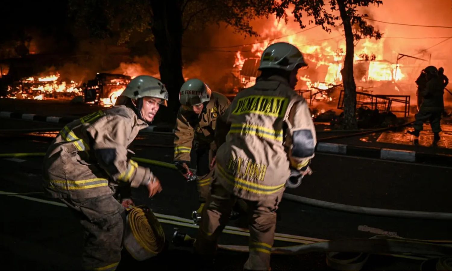 இந்தோனேசியாவில் முதியோர் இல்லத்தில் தீ விபத்து.. 16 பேர் பலி